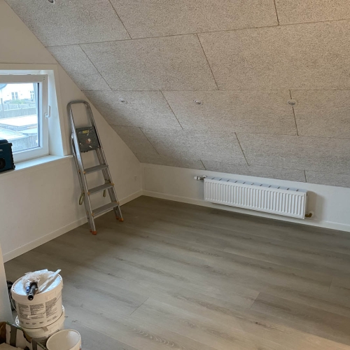 renovering af hus og nyt trægulv i Bramming