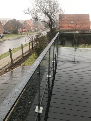 sort træterrasse